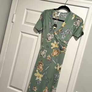 Pink blush long maternity dress new with tags size L